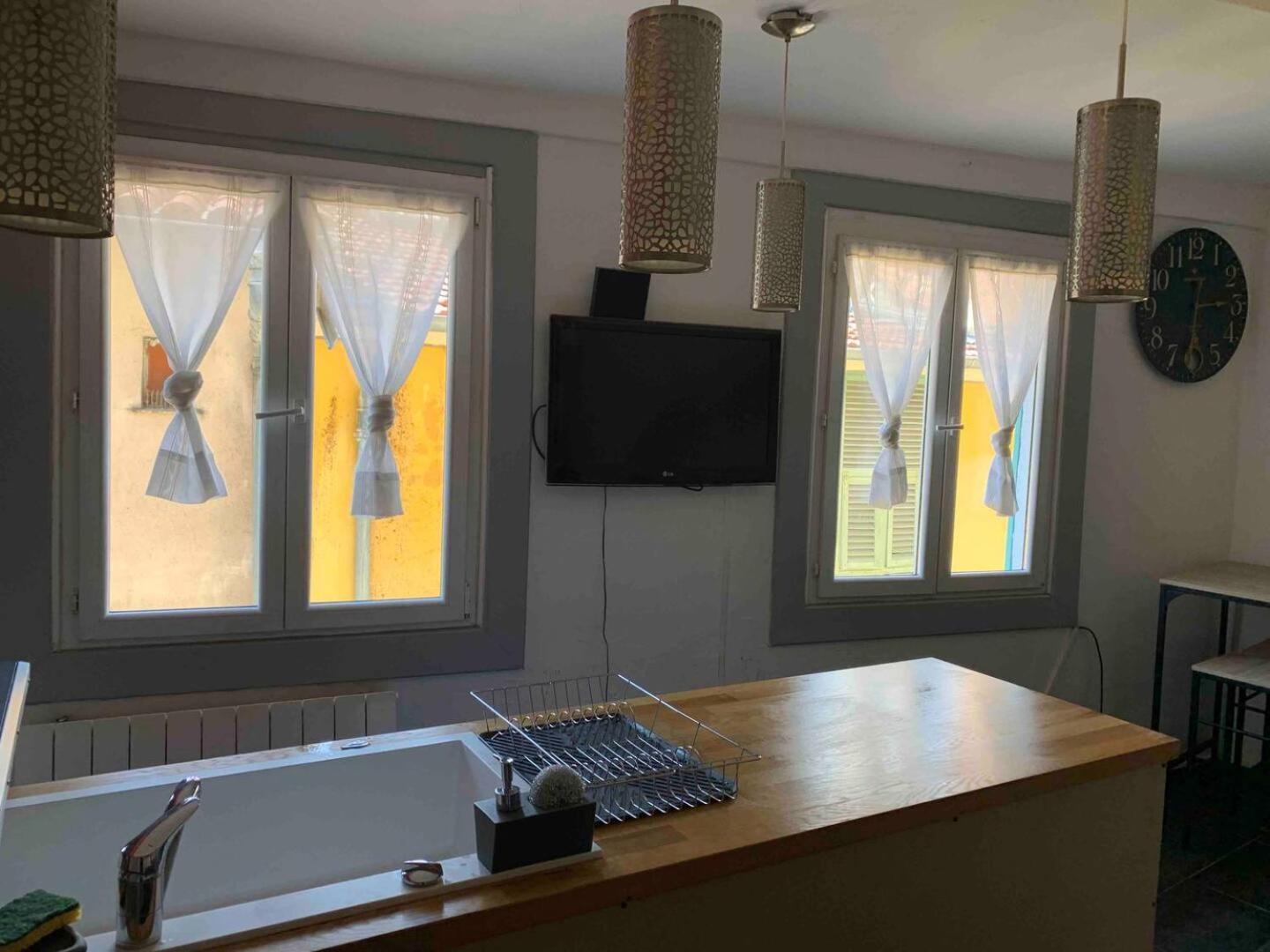 Cosy Sweet Space In Paradise - 5Min From The Beach Νίκαια Εξωτερικό φωτογραφία
